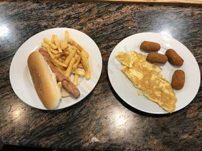 American Dog & Burger