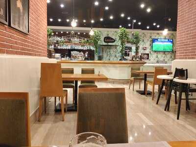 La Estacion Bar And Kitchen