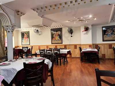 Bombay Spicy Indian Restaurant