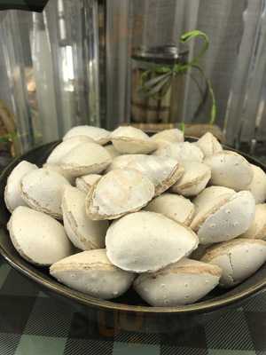 Turrones & Helados Sirvent - Canyelles 9