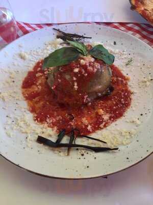 Pizzería La Familia