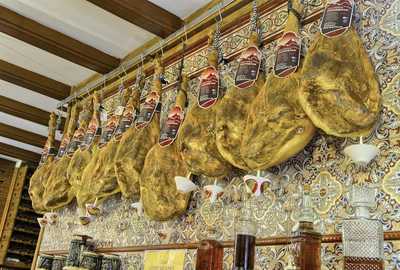 Museo Del Jamón