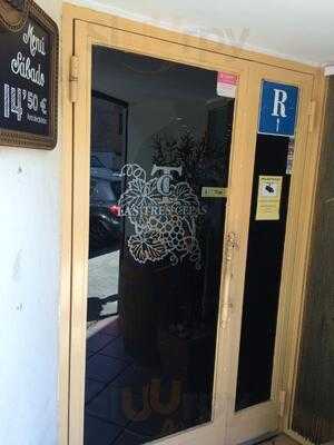 Restaurante Las Tres Cepas - Photo 8