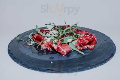 Con Dos Huevos Gastrobar