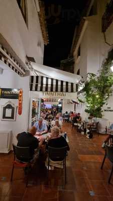 Con Dos Huevos Gastrobar