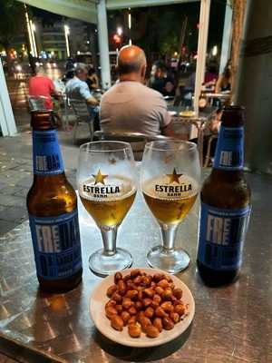 Apple Bar Cafetería