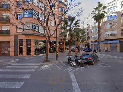 Los Arcos Charcutería