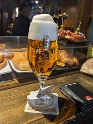 Flanagan's Iris Tavern