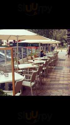 Epicure Market & Cafe