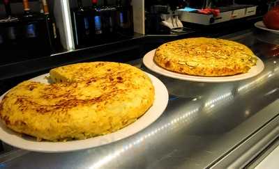 P H Zaragoza - Café, Tapas & Copas