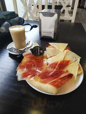 Cafeteria Bar Los Ninos Del Flor