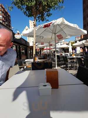 Cervecería Cruz Blanca El Mesón