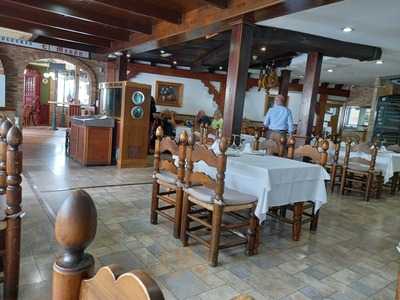 Cervecería Cruz Blanca El Mesón