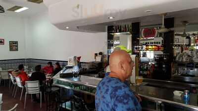 Julia's Restaurant Bar Café