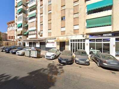 Julia's Restaurant Bar Café