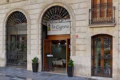 La Cigrona I + Restaurant