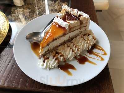 Planet Day & Night Lounge