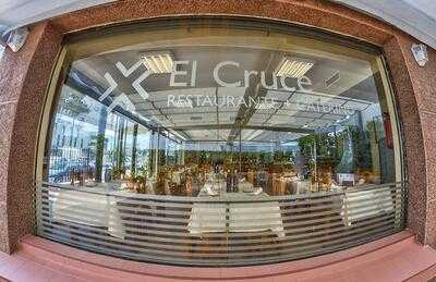 El Cruce Restaurant + Catering