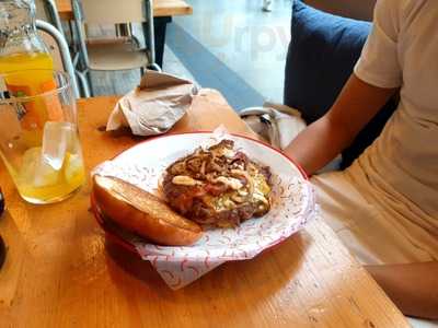 La Burguesa Diagonal Mar