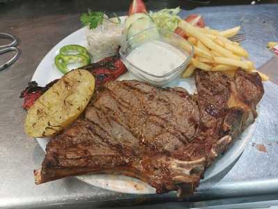 Papa Tapa Steak House Halal