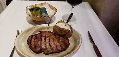 Meson Lo Gueno De Strachan