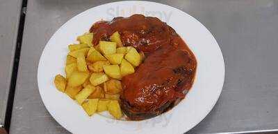 Los Bárbaros Bar De Tapas