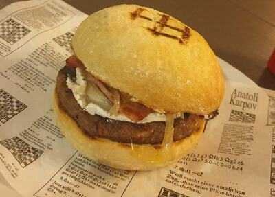 Los Bárbaros Bar De Tapas