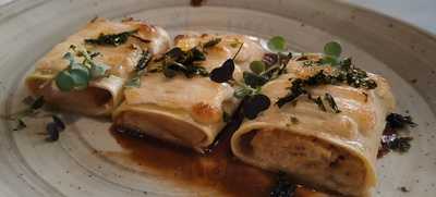 Monumental Restaurant