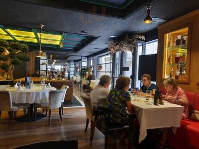 Monumental Restaurant