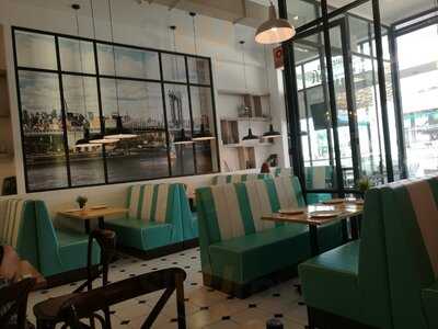 American Loft Restaurant