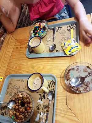 Cereal Hunters Café