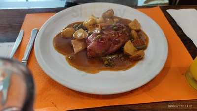 Cerveceria Pinchos Y Canas