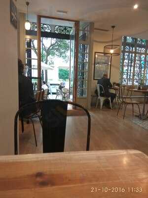 Cafe & Tapas