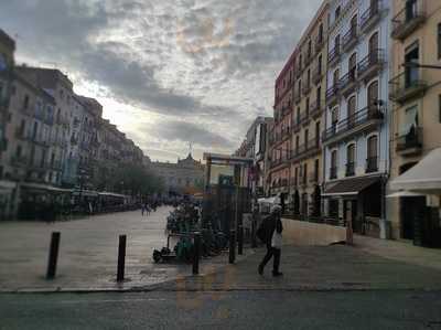 Café Restaurant Hotel Plaça De La Font
