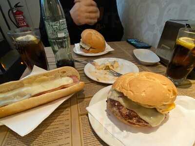 König Barcelona Born