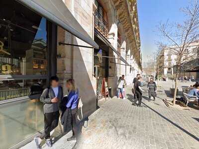 König Barcelona Born