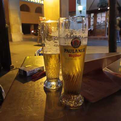 Beerland: Cervecería & Restaurante En Zaragoza