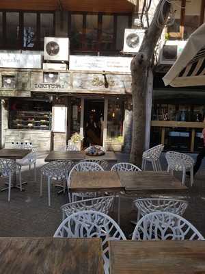 Eloisa Tapas & Copas