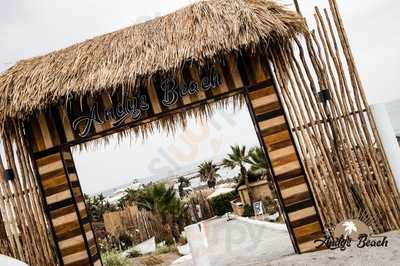 Andy's Beach Bar