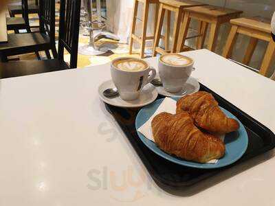 Marti Creative Café