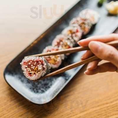 Citrus Restaurant & Sushi Bar