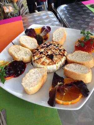 Kiwi Restaurant And Snack Bar