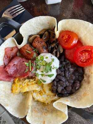 Alsur Café & Backdoor Bar