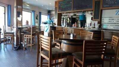 Zafiro Wine & Gin Bar