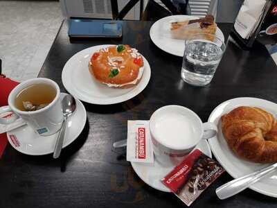 Panadería Pasteleria La Parra