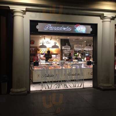 Panadería Pasteleria La Parra