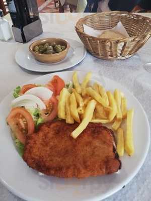 Hostal Restaurant El Gallo