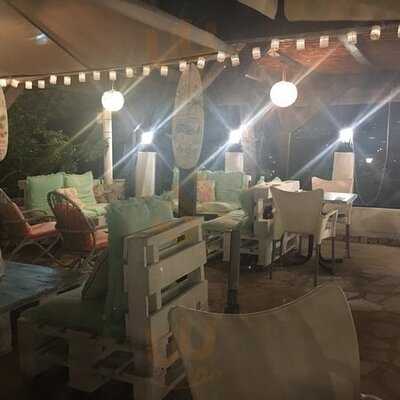 Monroes Restaurant & Carvery