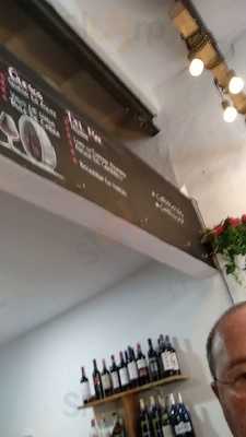 La Bodega Despacho De Vinos