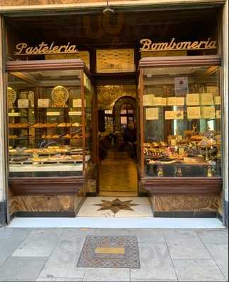 Pastelería La Estrella